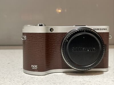 Samsung NX300 20.3 MP Digital SLR Camera - Brown - FAULTY Body