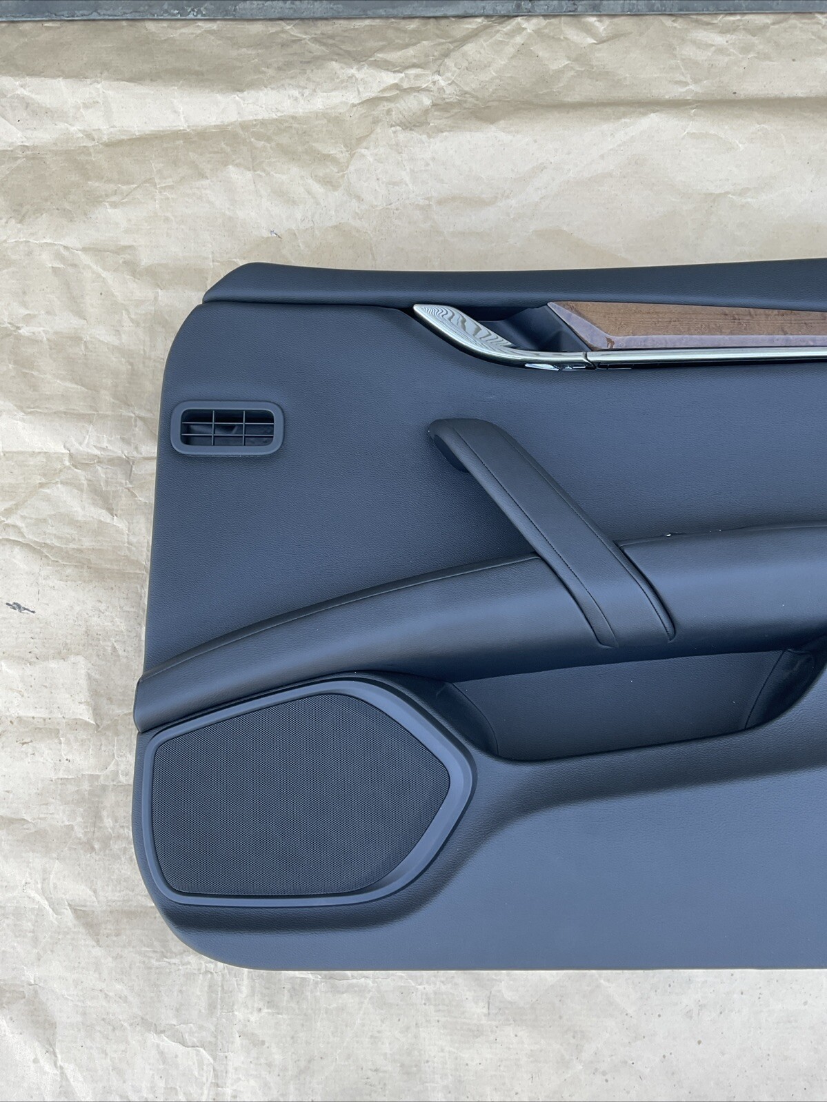 2014-2018 MASERATI QUATTROPORTE FRONT RIGHT SIDE INTERIOR DOOR PANEL TRIM OEM