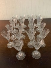 18 Bicchieri Liquore Modello Sfaccettato Pannocchia Cristallo Di saint louis (