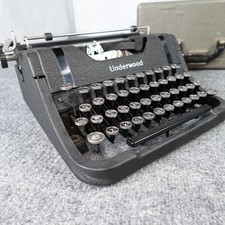 Underwood DeLuxe Leader Typewriter  Serviced Working Minimalist 1940 USA Nice thumbnail