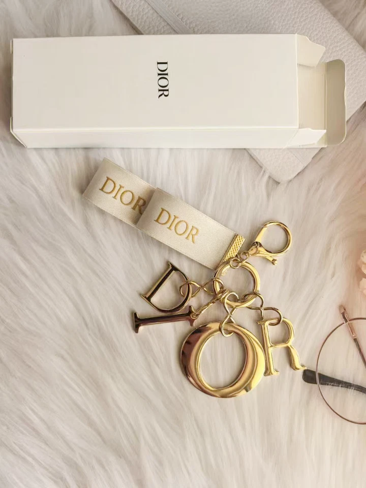 Berloque Dior novidade ouro logotipo sorte design chaveiro presente NOVO chaveiro - Imagem 3 de 4