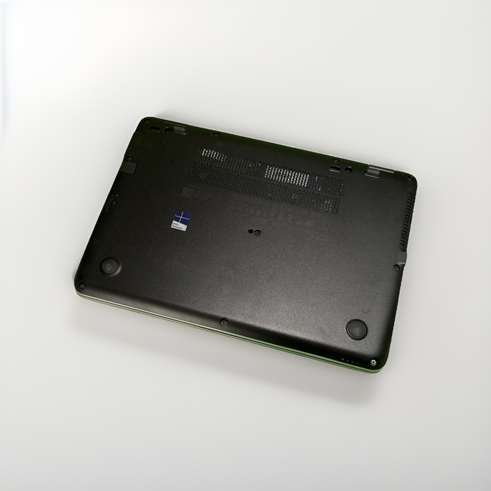 HP EliteBook 840 G4, 14-Inch Laptop, with Core i5 7200U, 256 GB SSD (Solid State Drive), Windows 11 Pro