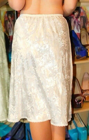 Deena Vintage Shiny Ivory Satin Half Slip Floral Leaf Swirl Design M