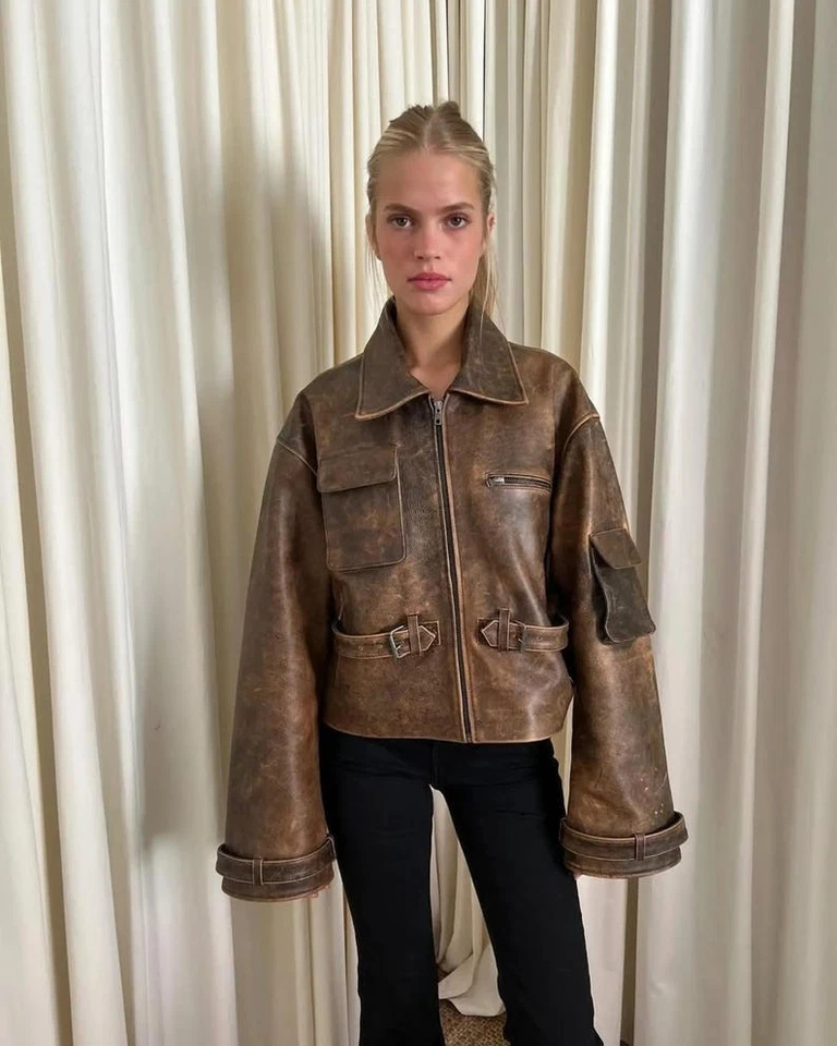 女式复古棕色仿旧皮革夹克-短轰炸机风格外套 — 第 2/4 张图片