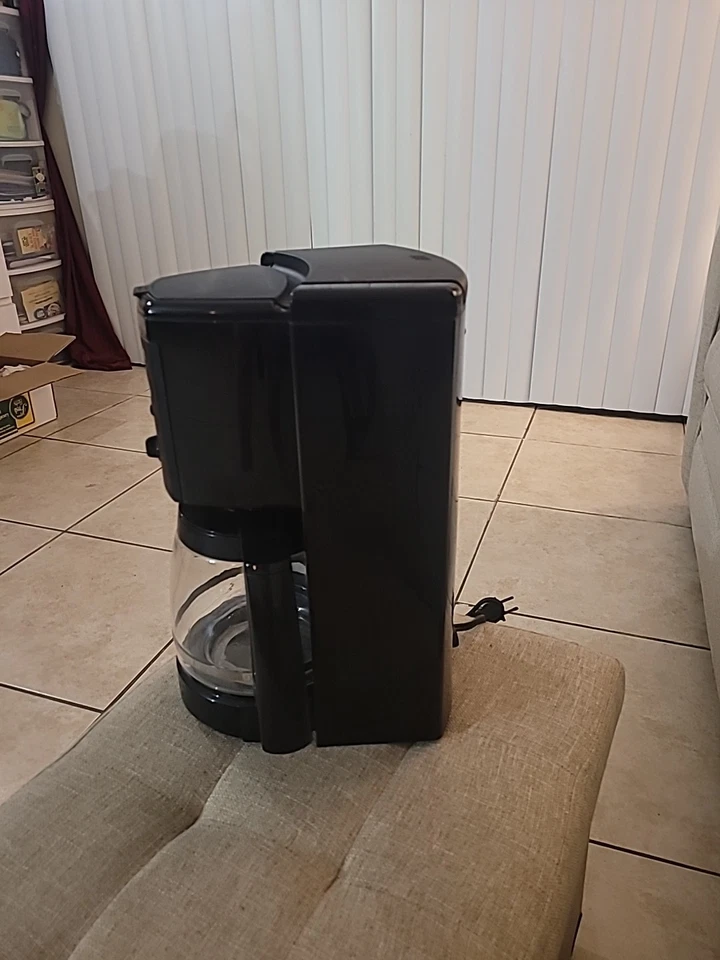 Cafetera programable Cuisinart Filter Brew Modelo: DCC-15BKBJ Foto 4 de 4