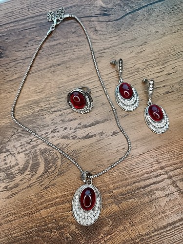 Vintage 3 Piece Parure Set Red Lucite Cabochon & Rhinestones Silver Tone MINT - Picture 5 of 6