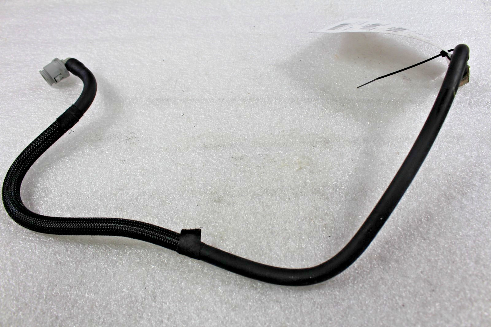 Ferrari 360 RIGHT Fuel line P/N 182640