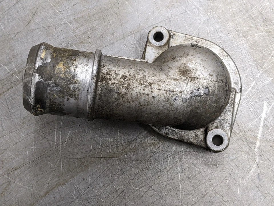 恒温器外壳 2015 年斯巴鲁 Outback 2.5 年 — 第 3/4 张图片