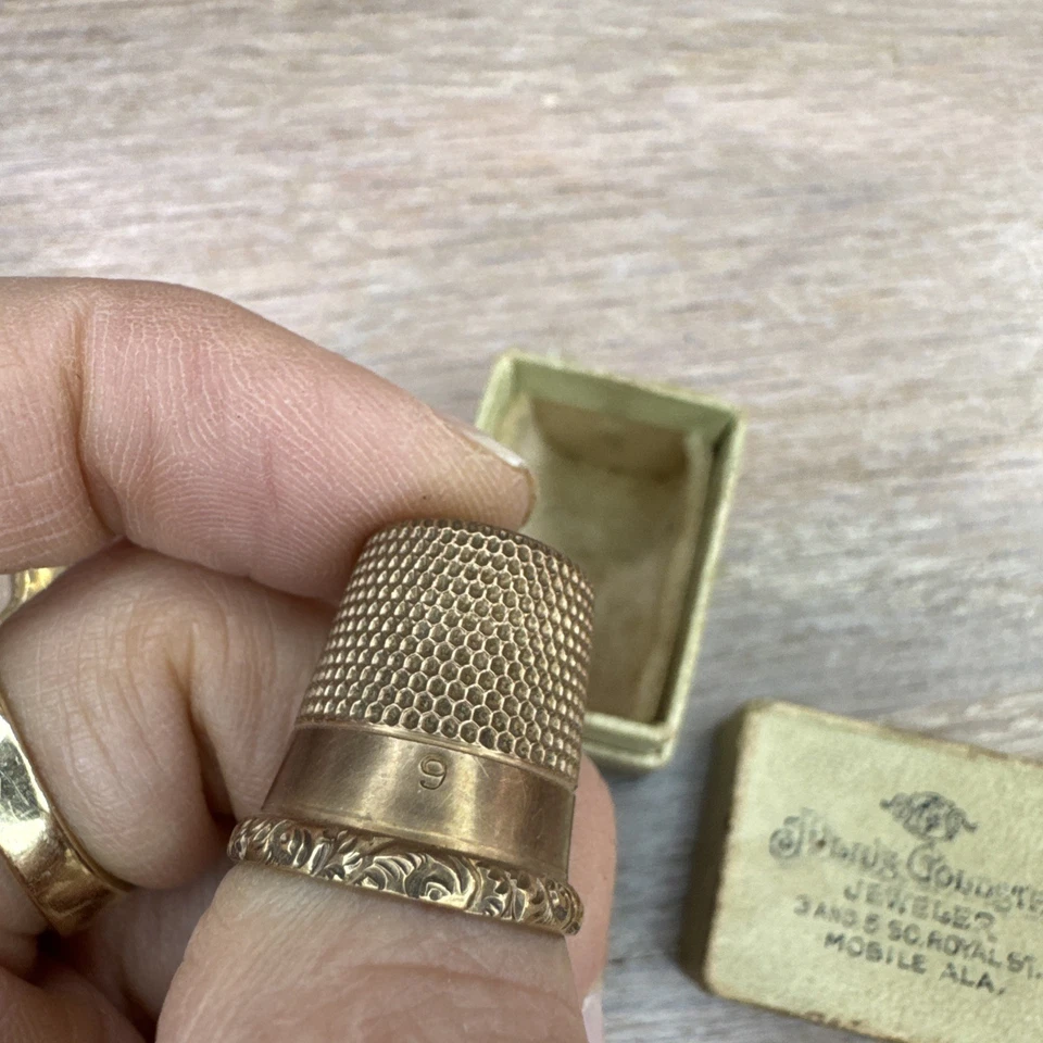 古董 9 K 金色顶针 7 码带皮带图案 — 第 3/4 张图片