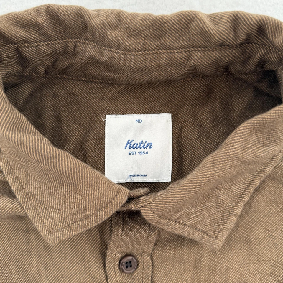 Camisa Katin Para Hombre Mediana Marrón Algodón Sarga Abotonada Manga Larga Informal Bolsillo Foto 3 de 4