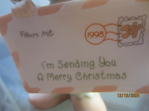 PRECIOUS MOMENTS - GETTING READY FOR XMAS - Picture 6 of 10