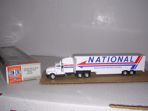 CON-COR #1072 Kenworth cabina de 10 ruedas con remolque furgoneta de 48' "National" construido 1:87 | Zustand: New