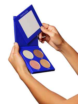 Tresluce Beauty Lucete Glow Four Shade Highlighter Palette NIB