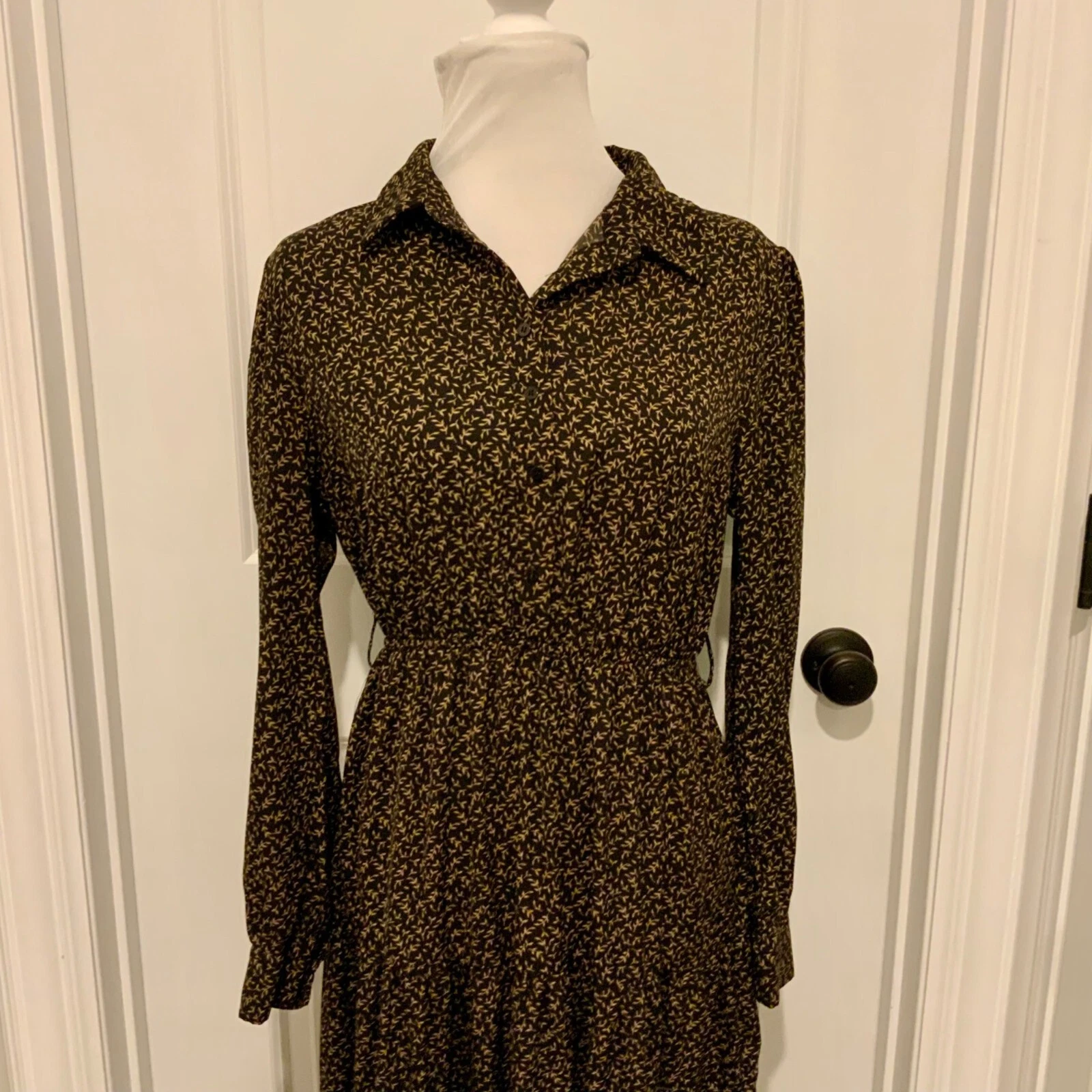 VETEMENTS Abito maxi camicia SHEIN nero stampa prive orlo volant manica lunga colletto grande