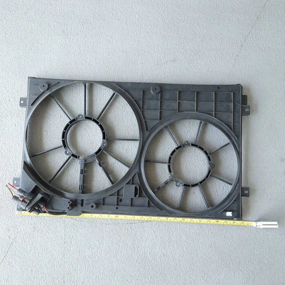 Volkswagen Passat Jetta 2014 motor refrigeración radiador ventilador cubierta motor 1K0121207 Foto 3 de 4