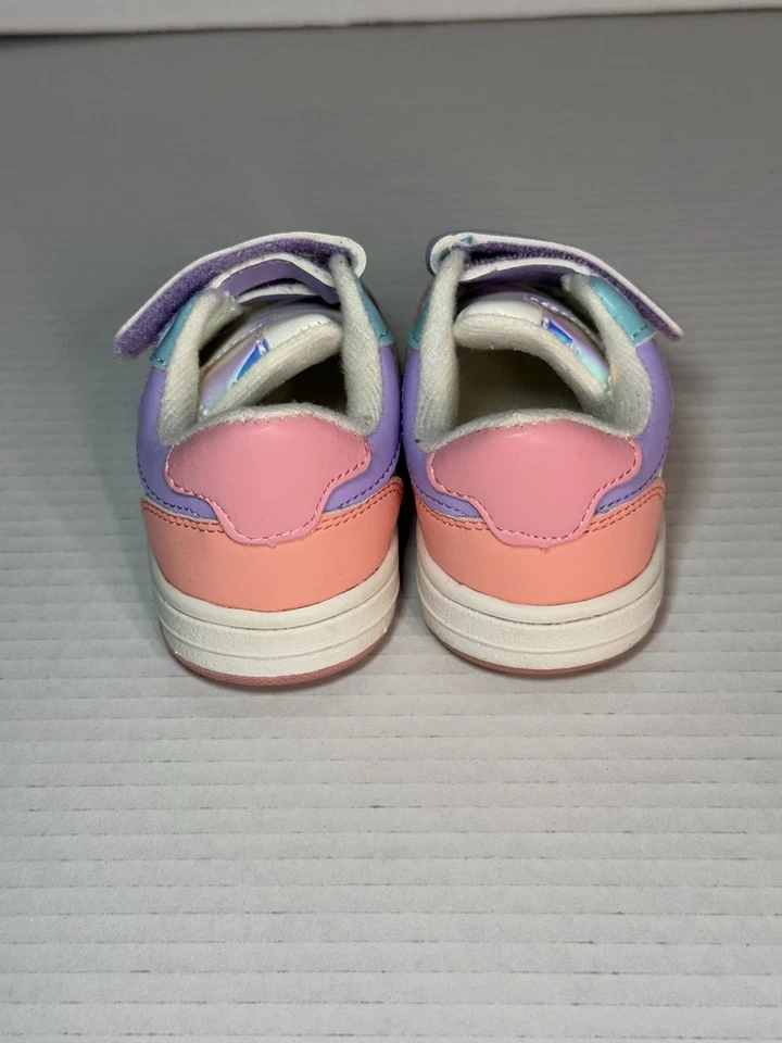 Zapatillas deportivas The Children’s Place para niñas pequeñas estrella pastel arco iris Foto 3 de 4