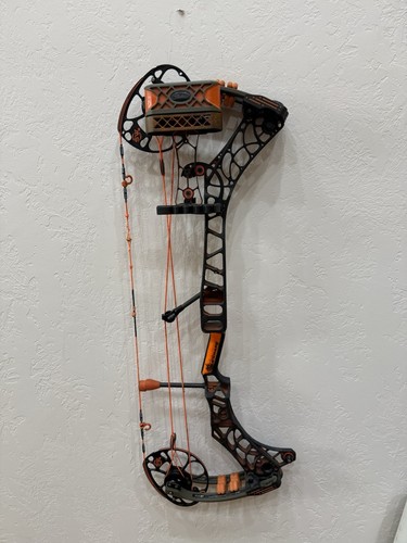 Mathews V3 31 - RH - 60-70lb - G Mod 27.5” DL With Case | eBay