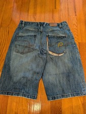 Vintage Rocawear Men Baggy Denim Y2K Embroidered Pocket Raw Hem Jean Shorts