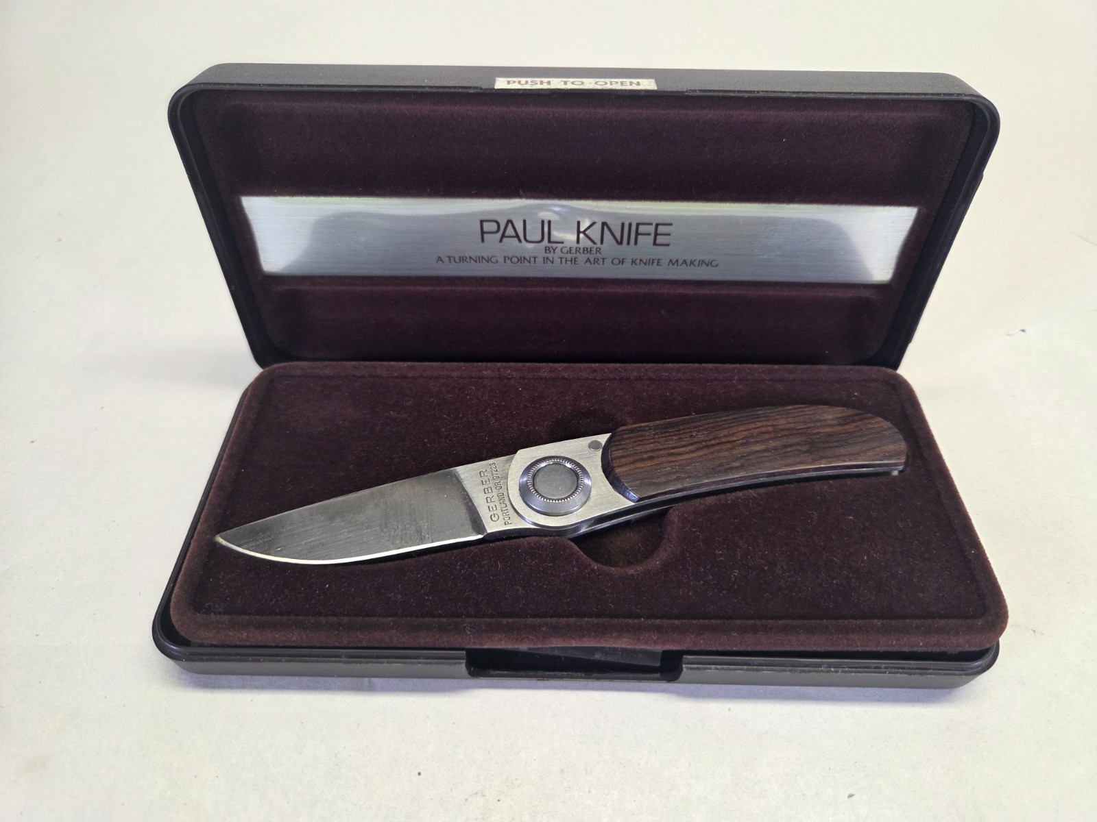 Gerber Paul Folding Pocket Knife With Original Case