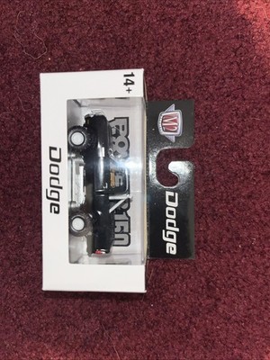 M2 Machines 1978 Dodge Power Wagon 150 R106