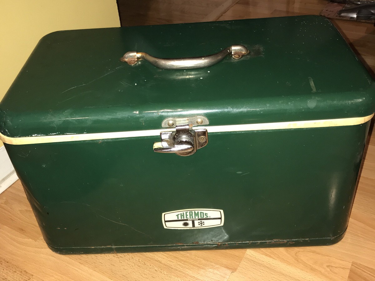 VINTAGE THERMOS COOLER ICE CHEST GREEN METAL TOP HANDLE LATCHING