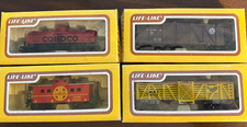 Lot of 4 Vintage Life-Like HO Scale Model Train Cars s 8524, 8542, 8560, 8438