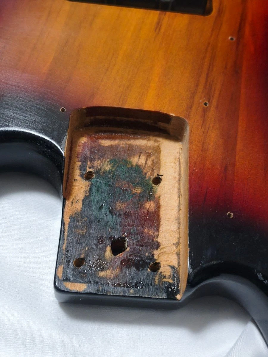 Photogenic Jazz Bass Body 3-Tone Sunburst Pickups Bridge Controls Used