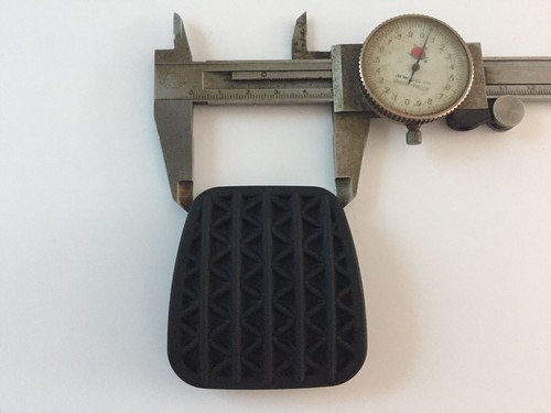 2Pcs Black Clutch Or Brake Pedal Pad Rubber Cover For Astra H MK5 OEM 90498309 S - Picture 7 of 9