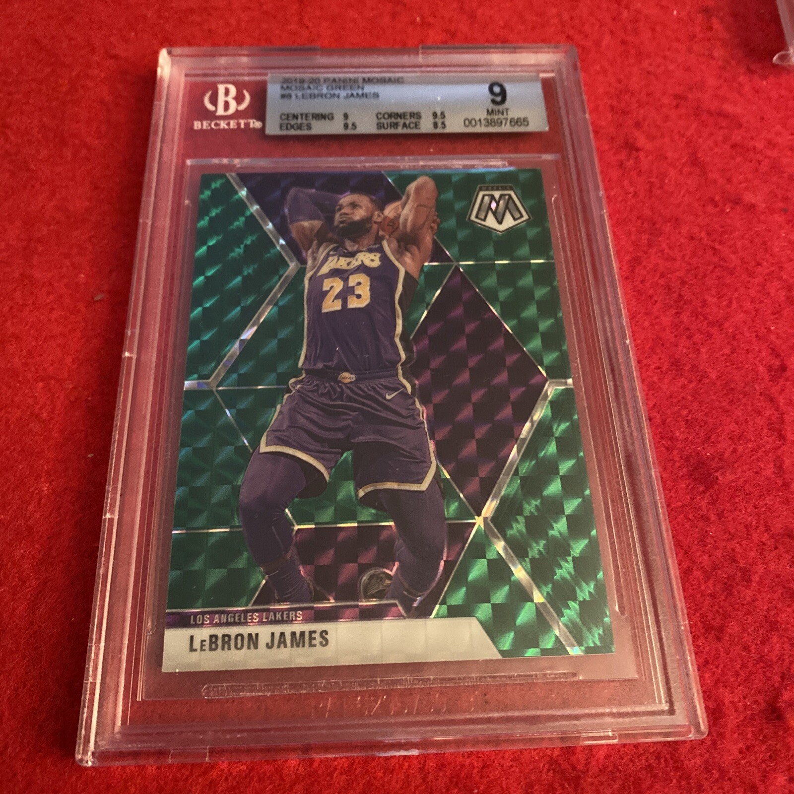 2019-20 LeBron James Panini Mosaic #8 Green Mosaic Prizm Parallel BGS 9.0 MINT
