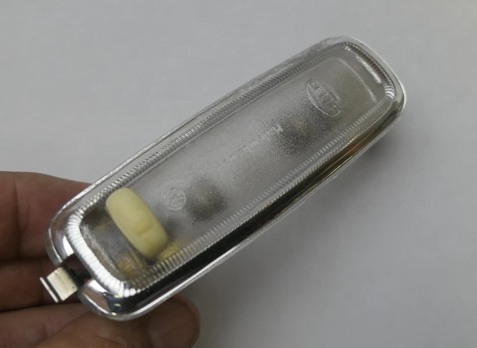 Luz de almohadilla trasera interior original Hella 1969-76 Porsche 914 914-6 - muy rara Foto 3 de 4