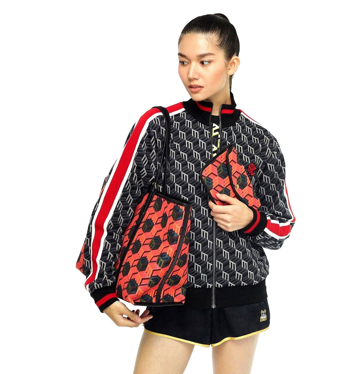 MCM ロゴポーチ 裏表ピンクとオレンジ(MCMのおまけつき) $870 MCM Orange/Red Cubic Logo Jacquard Medium Tote Leather