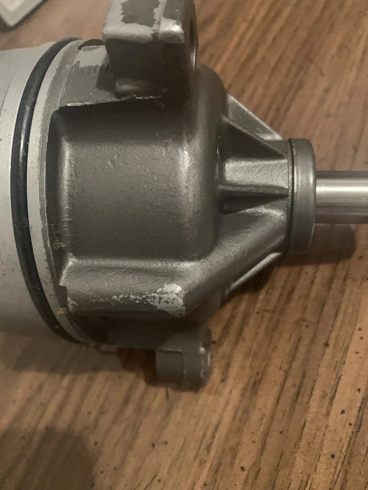 Ford escort 1994  wagon power steering pump Without Reservoir 36P0006 - Image 3 of 4