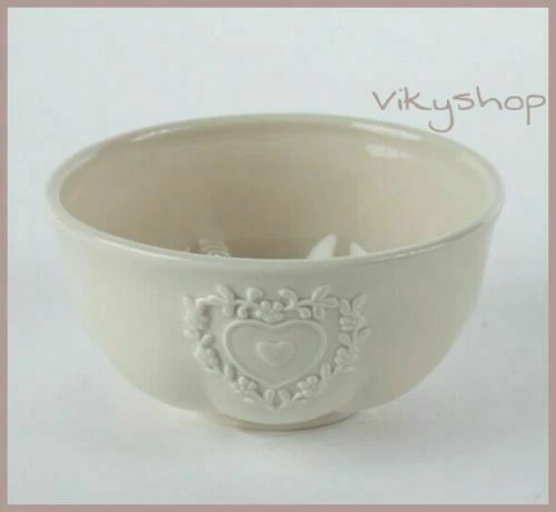 Tazze da tavola e portata in ceramica