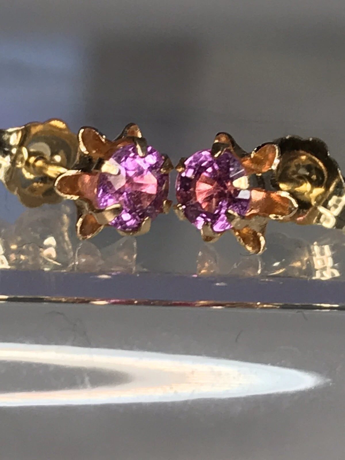 Picture 2 of 4