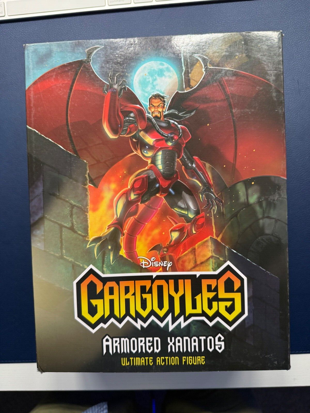 NECA Gargoyles Armored David Xanatos (SEE DETAILS) 7