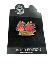 LE 100 DISNEY Shopping Pirates of the Caribbean The Empress SHIP Pin 2009 RARE