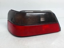 Feu arrière Peugeot 605