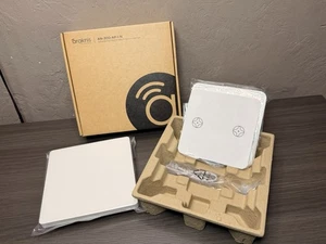 Araknis AN-300-AP-I Wi-Fi 6 Double bande AX1800 | Points d'accès intérieurs sans fil