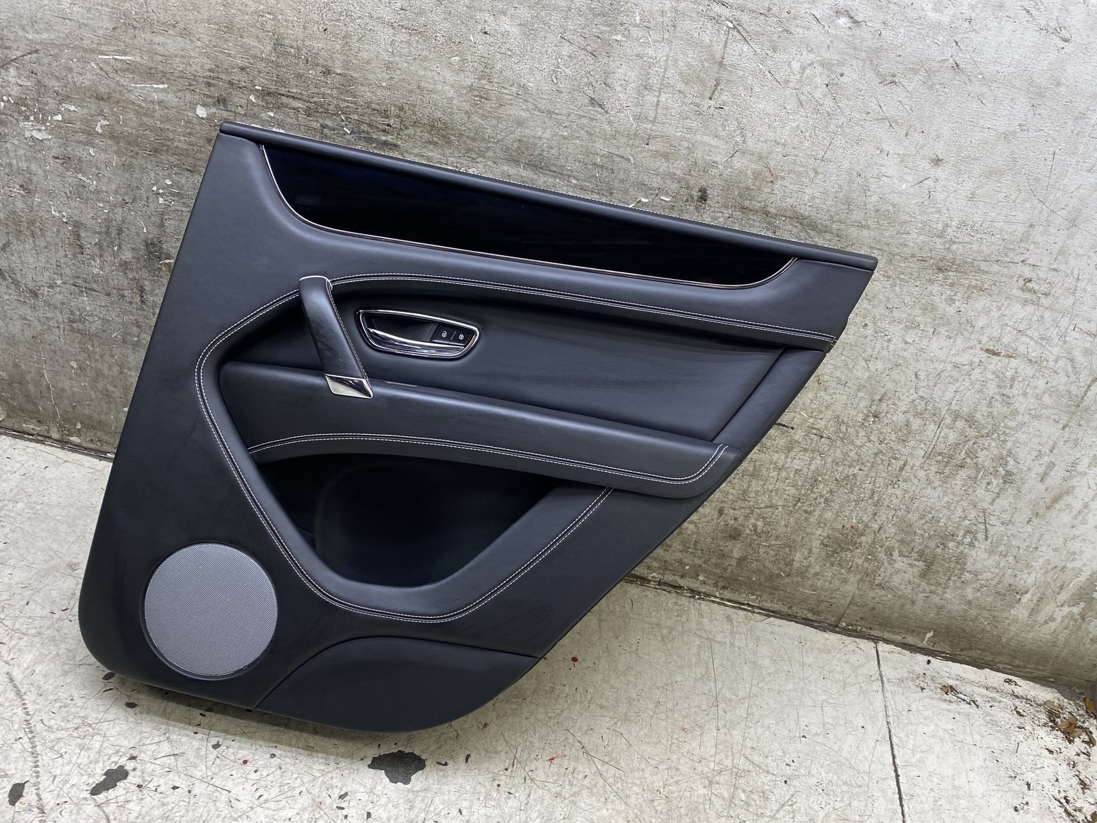 Bentley Bentayga 2015-2020 Rear Right Inner Door panel Black