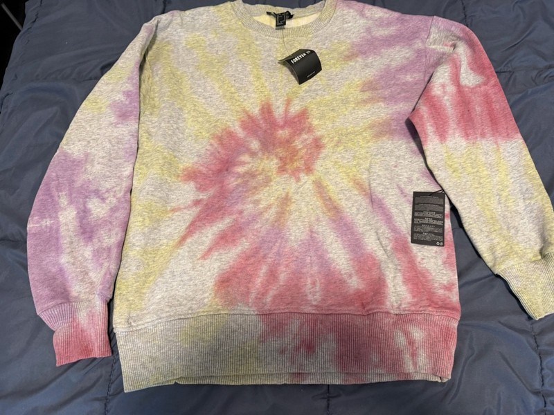 Forever 21 Pullover SMALL NWT