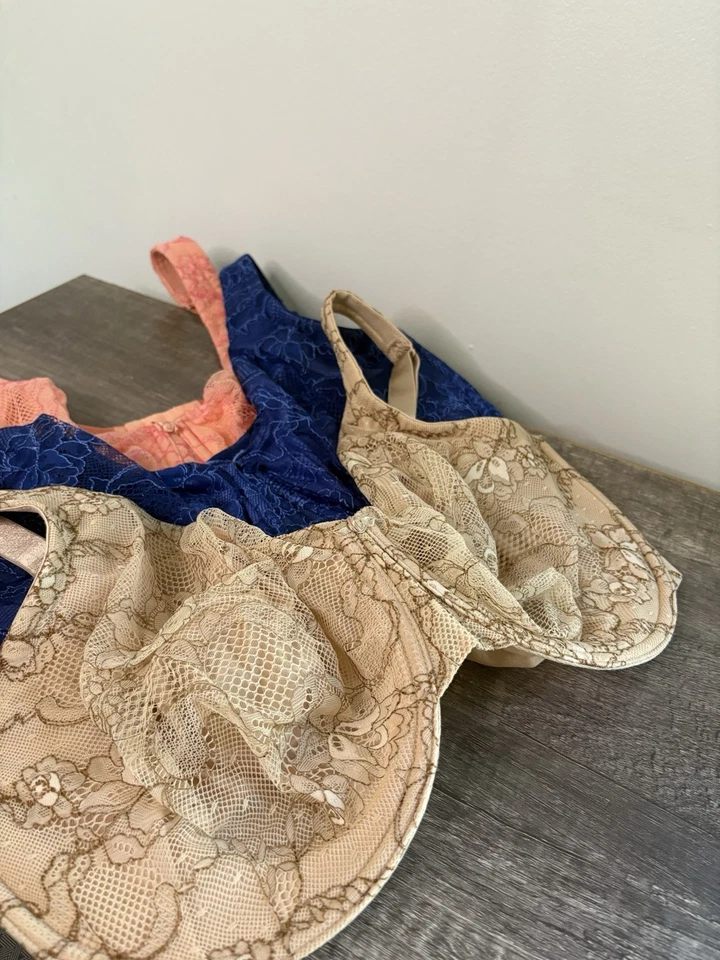 Juego de 3 sujetadores cacique de encaje para mujer 38H beige/azul/coral con aros Foto 2 de 4
