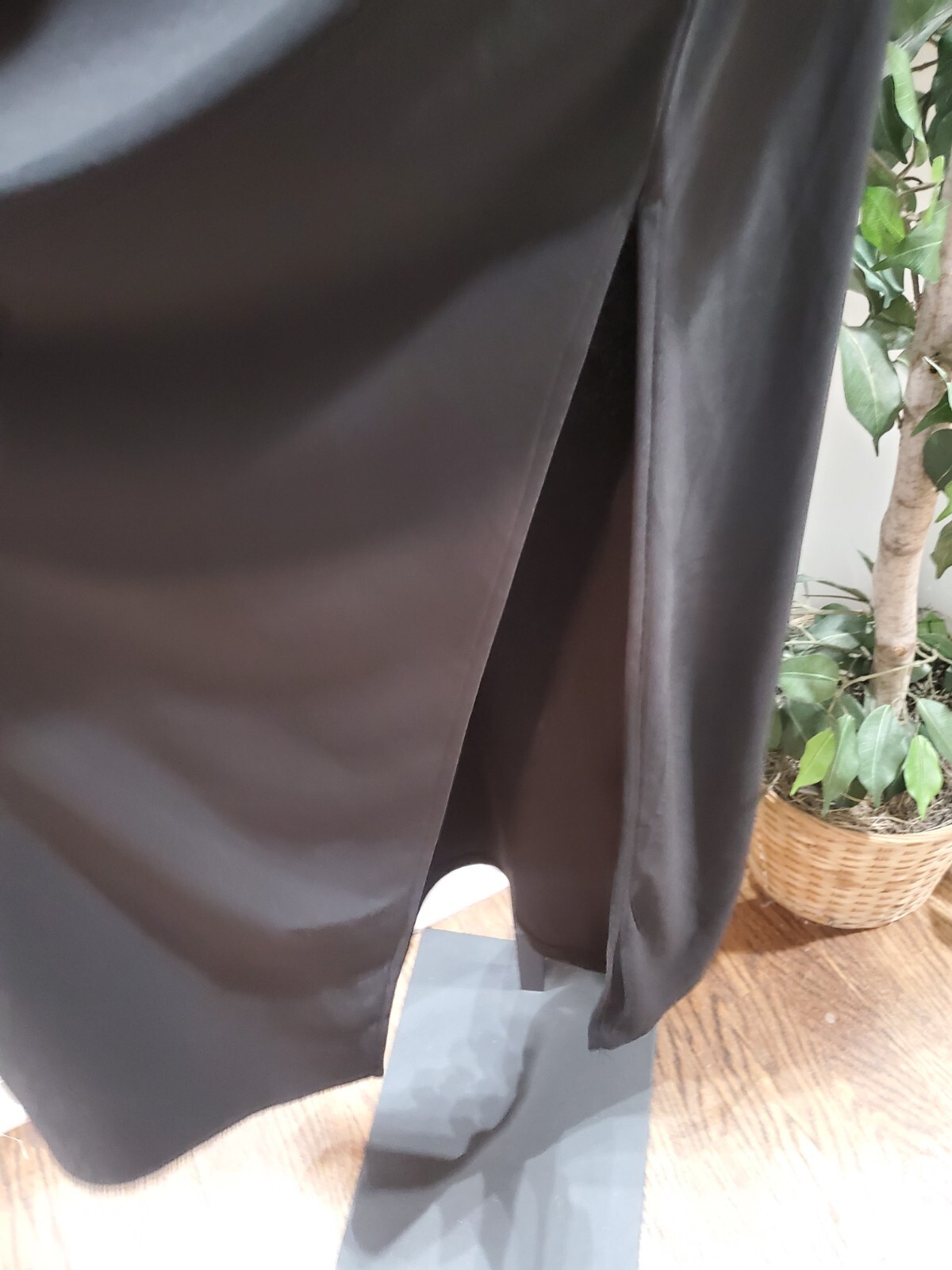 Venus Women's Black Solid Polyester One Shoulder … - image 5