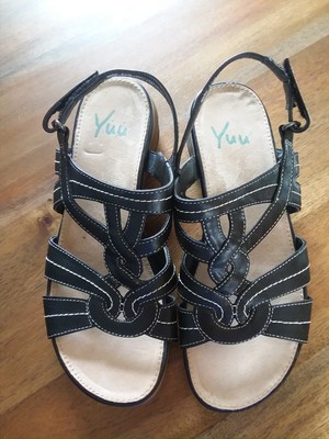 yuu marie sandals