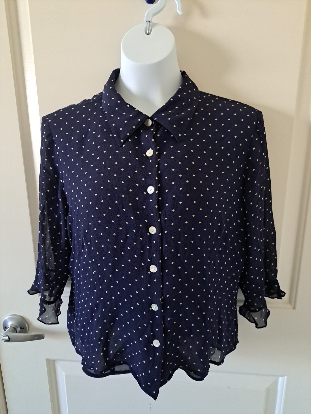 Cynthia Howie Maggy Boutique Navy Blue White Silk Blouse Size 14