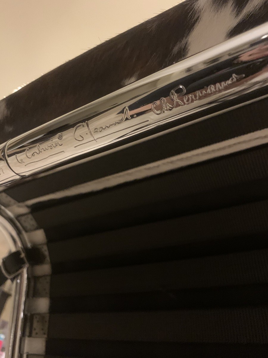 Rare LC4 Cow Skin Chaise-Lounge Le Corbusier signed and numbered