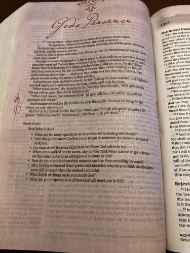 Lucado Life Lessons Study Bible 2010 NKJV Black Leather Nelson 5105B - Foto 8 di 13