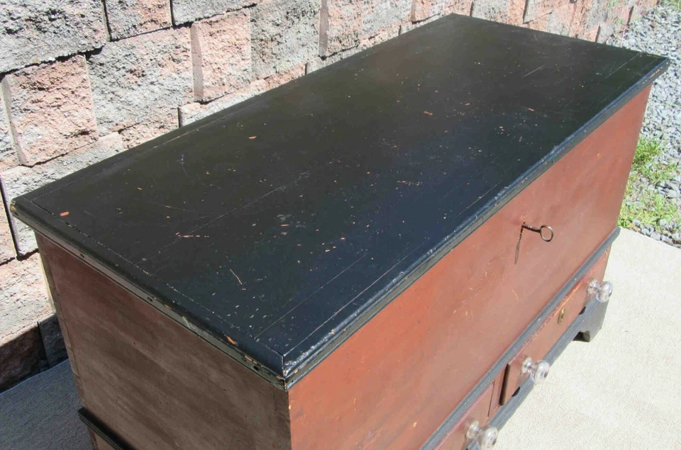 Baúl manta Lancaster Pa de 1800 con cajones de labranza perillas sopladas bloqueo de garra de cangrejo Foto 4 de 4