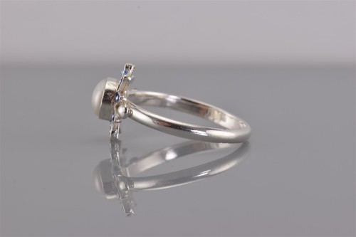 Anillo de cuentas de ráfaga solar acentuado con perla esmalte azul perla talla 925 - Imagen 5 de 7