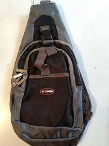 Easy-Carry-Shoulder-Strap-Walking-and-Hiking-Pack