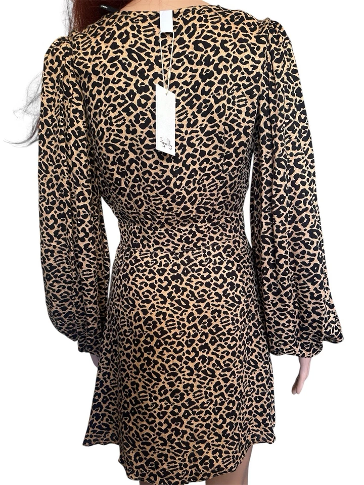 🌺TIGERLILY BNWT Jemila Nia Leopard Print Long Sleeve V Neck Rayon Dress-8 - image 4 of 4